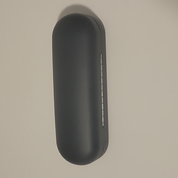 Oakley glasses/sunglasses accessories - Picture 5 of 5